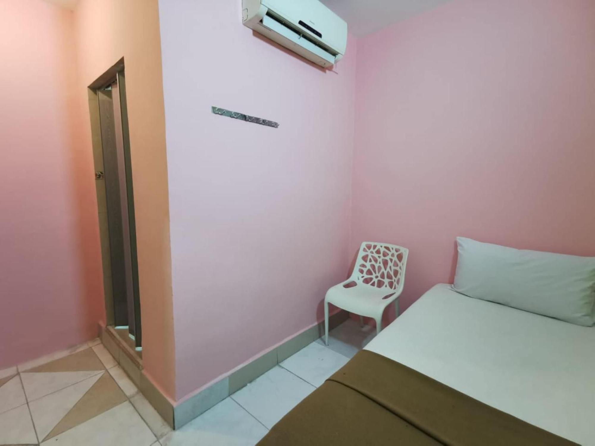 Super Oyo 90086 My Seven Days Inn Джохор-Бару Экстерьер фото
