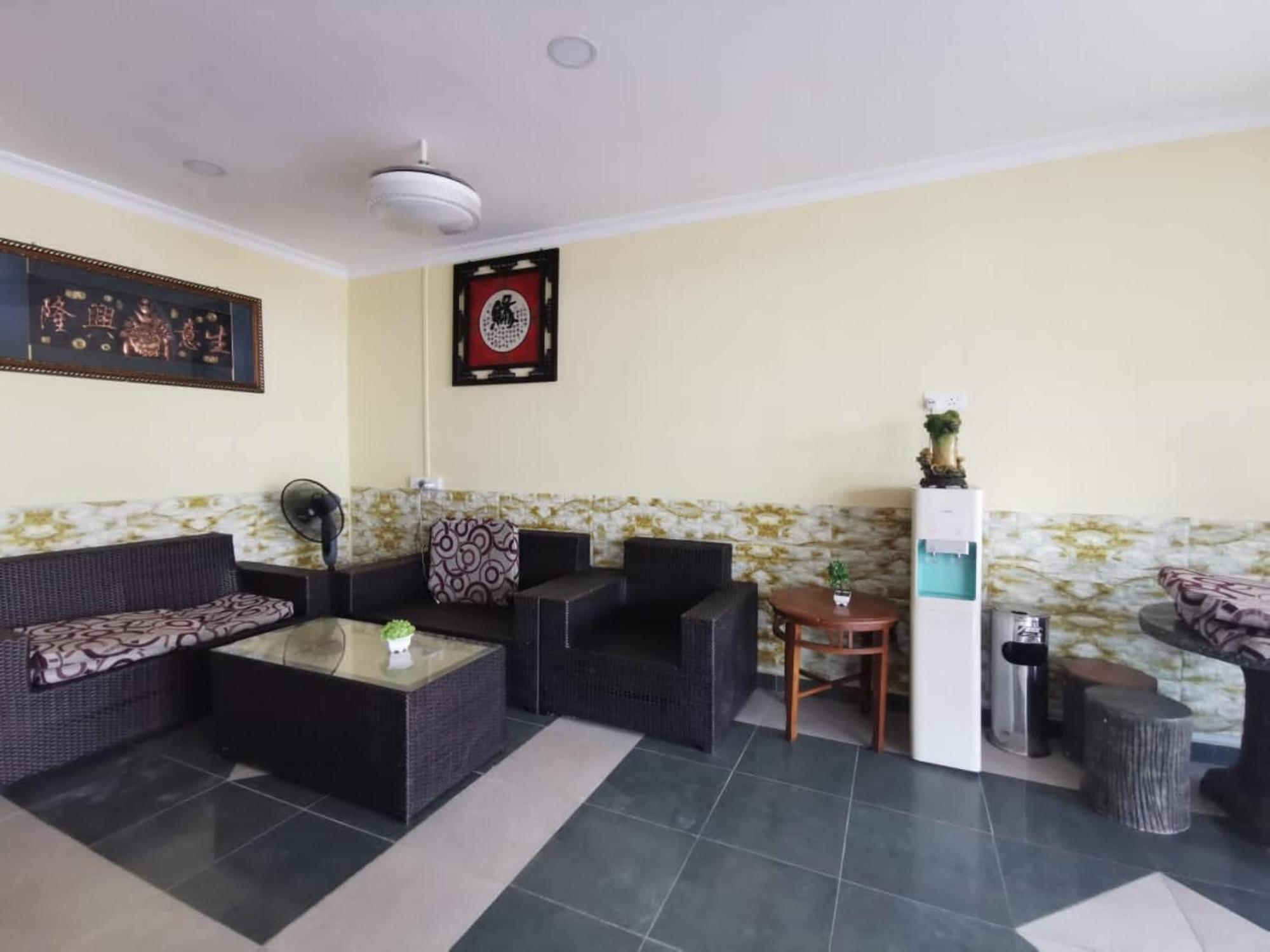 Super Oyo 90086 My Seven Days Inn Джохор-Бару Экстерьер фото
